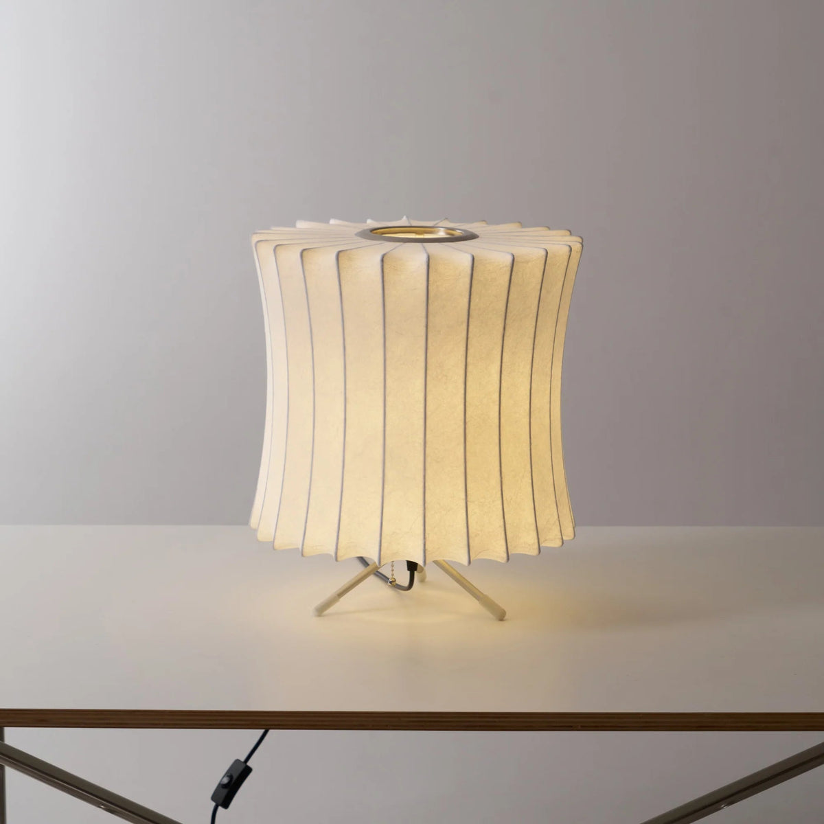 Luma Tripod Lamp