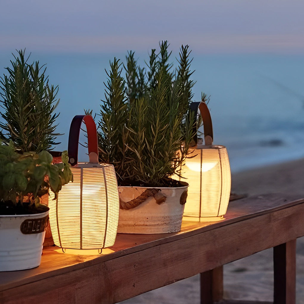 Rattan Lantern Solar Outdoor Light Li002127