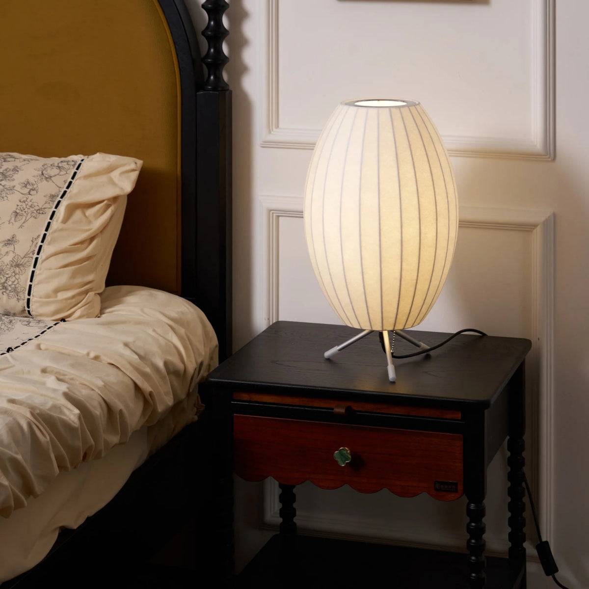Luma Tripod Lamp