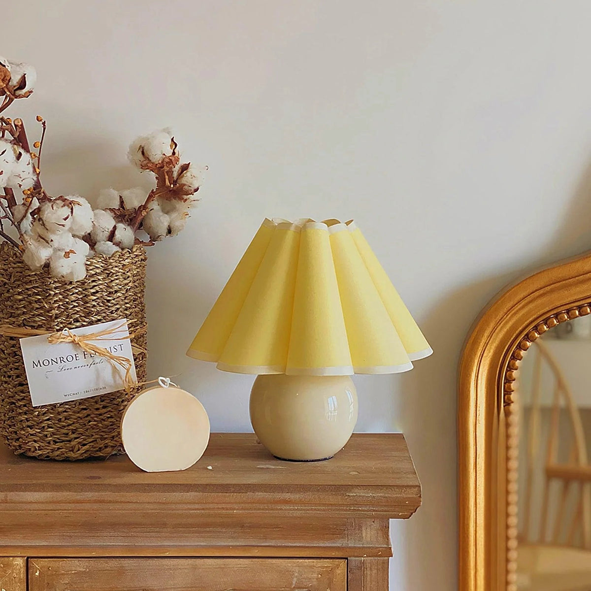 Kicsi Folded Table Lamp