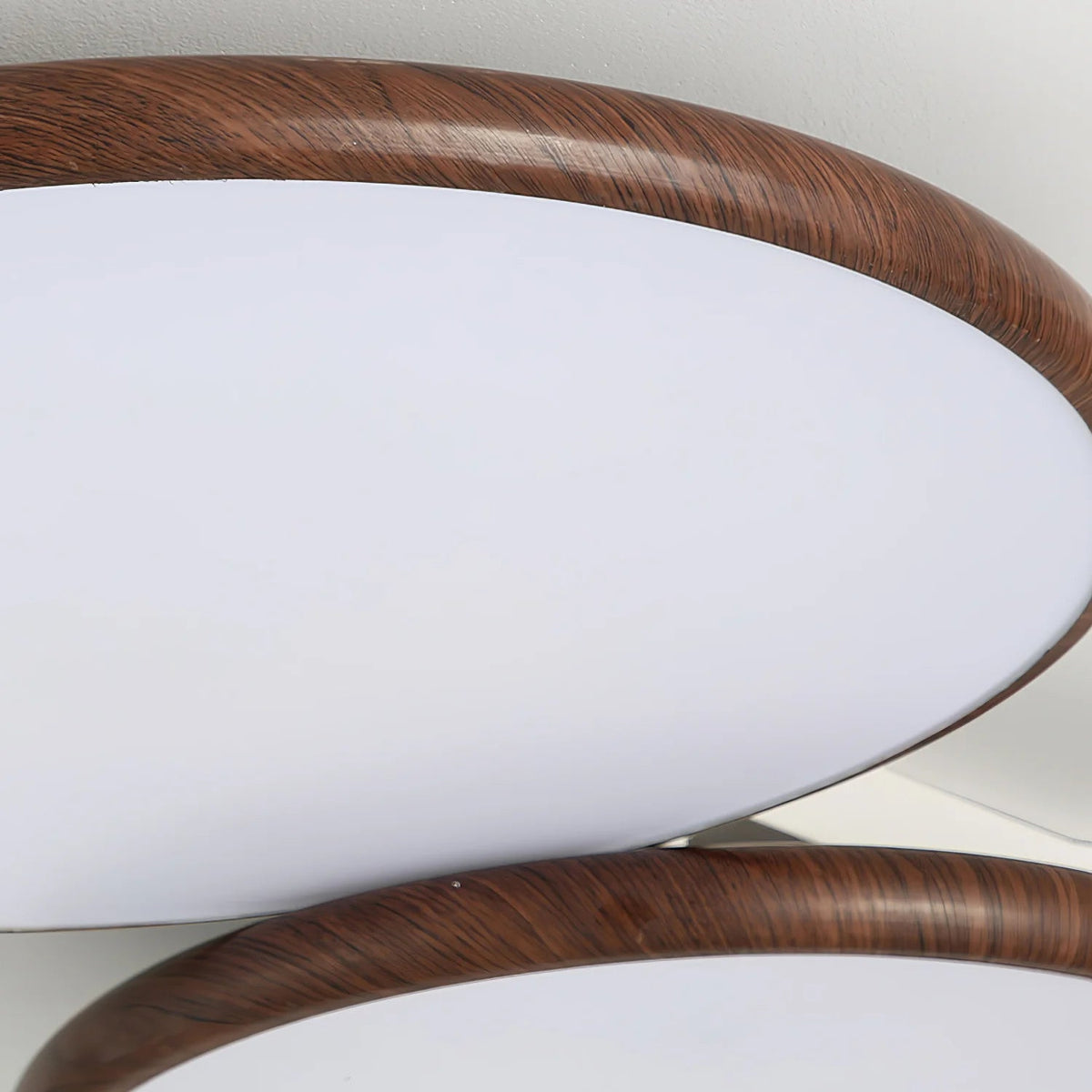 Thinline Geometric Light