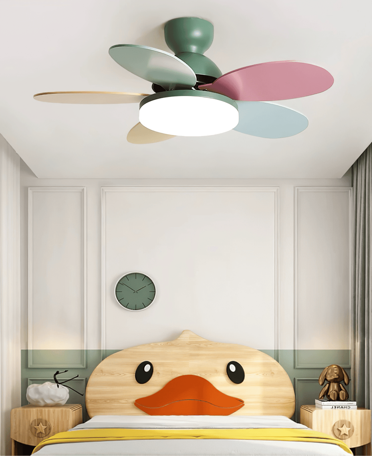 Petalo Six-Blade Wooden Ceiling Fan with Integrated LED Light