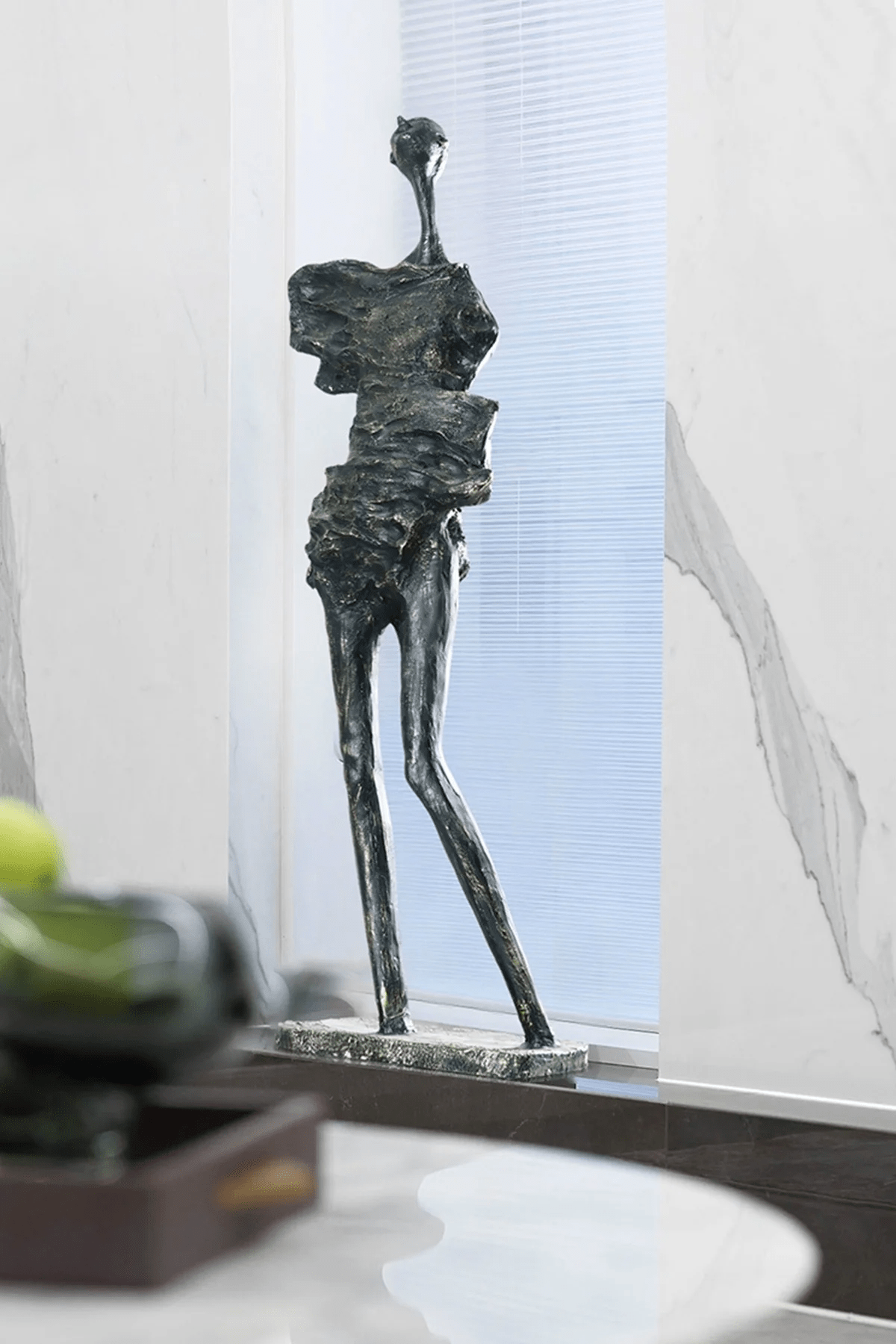 Dravik Sculptural Floor Ornament – Modern Nordic Art Piece for Refined Interiors