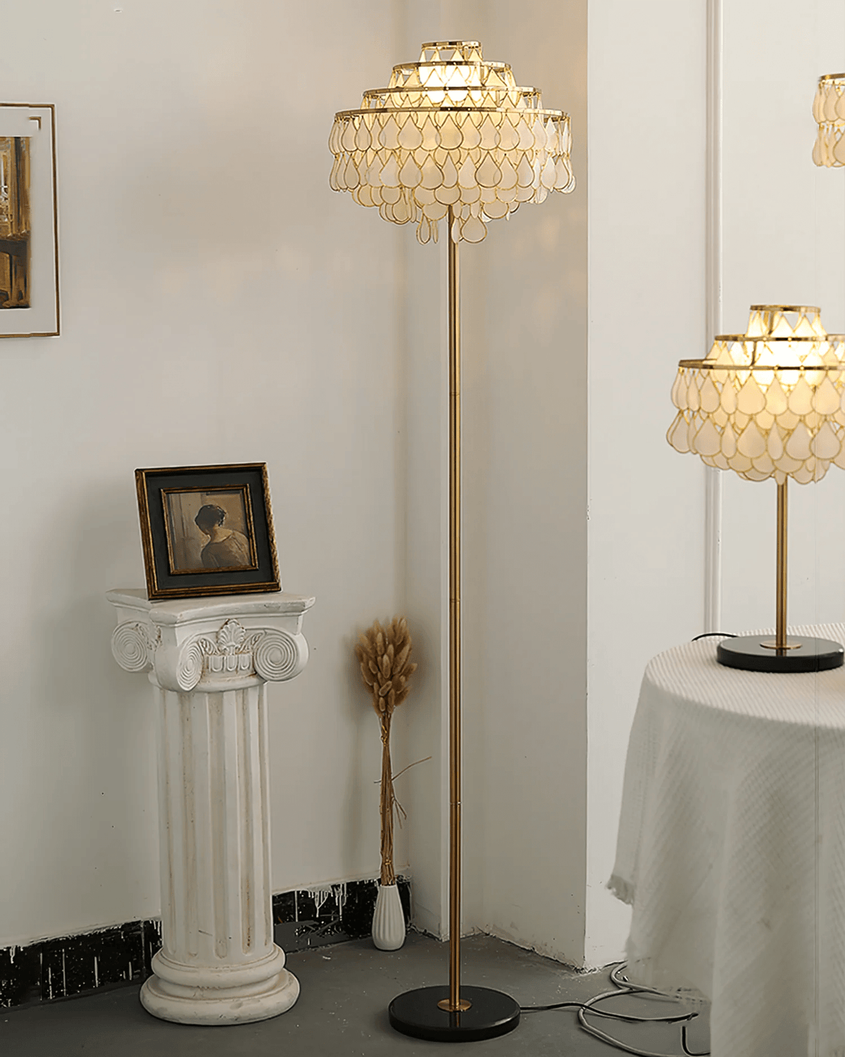 Lumière Shell Floor Lamp with Mother-of-Pearl Shade