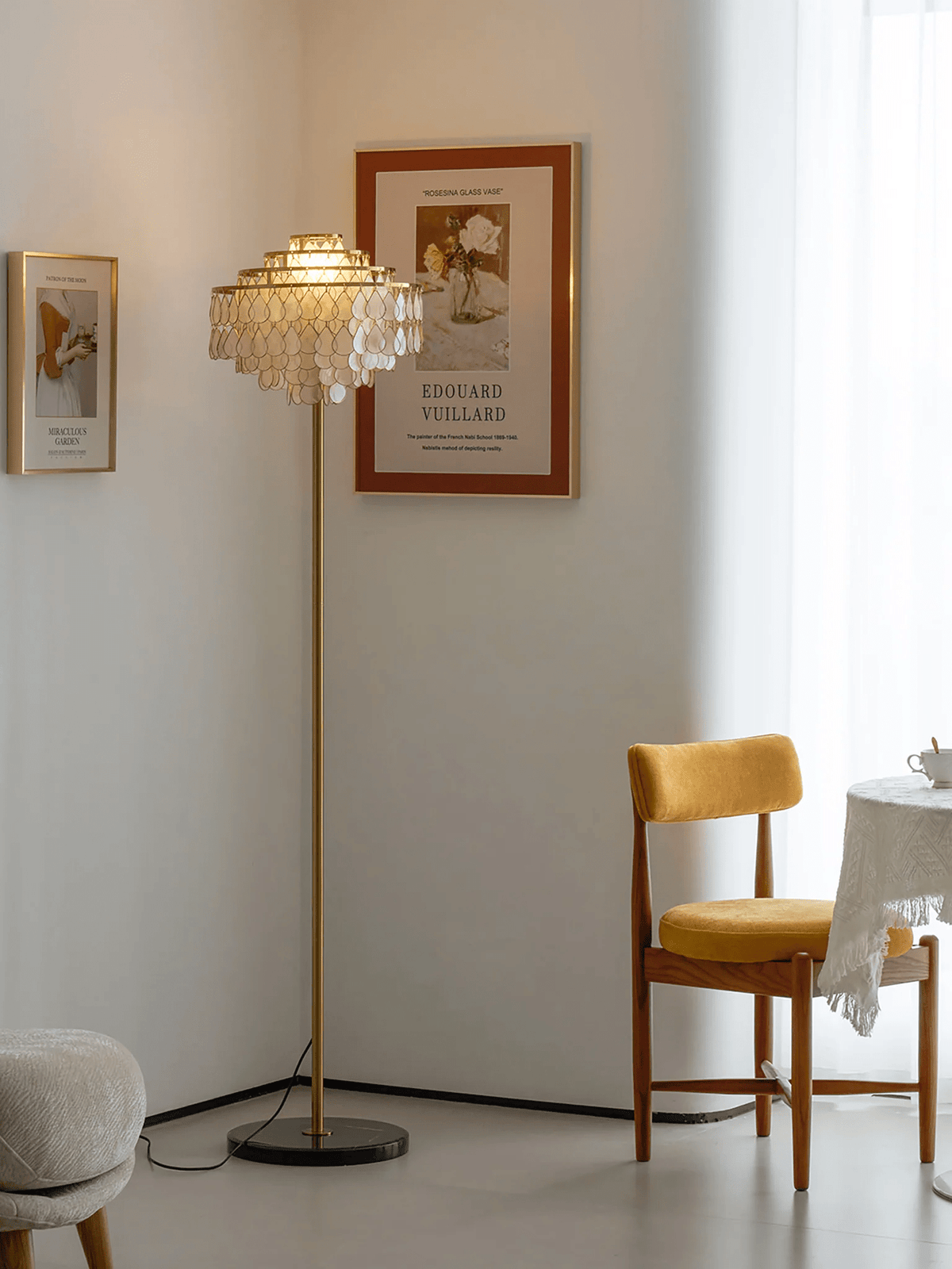 Lumière Shell Floor Lamp with Mother-of-Pearl Shade