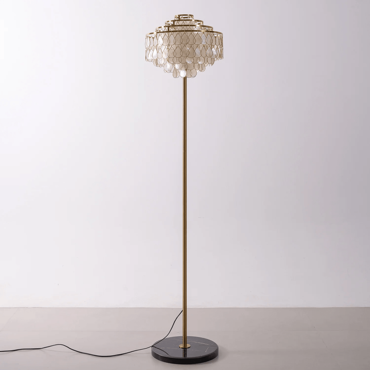 Lumière Shell Floor Lamp with Mother-of-Pearl Shade