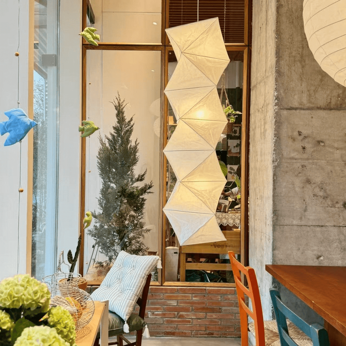 Washi Paper Pendant Light – Handcrafted Japanese Lantern for Serene Interiors