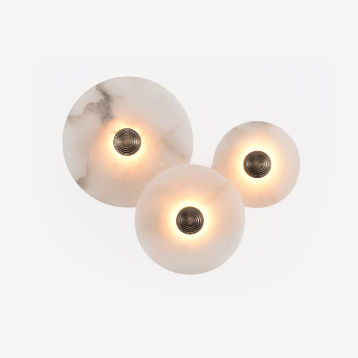 Nayra Alabaster Wall Sconce – Sculpted LED Wall Light in Natural Stone