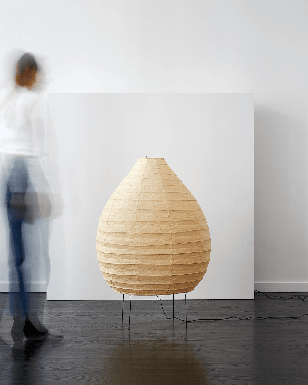 Washi Paper Floor Lamp – Handcrafted Rice Paper Lantern for Modern Interiors