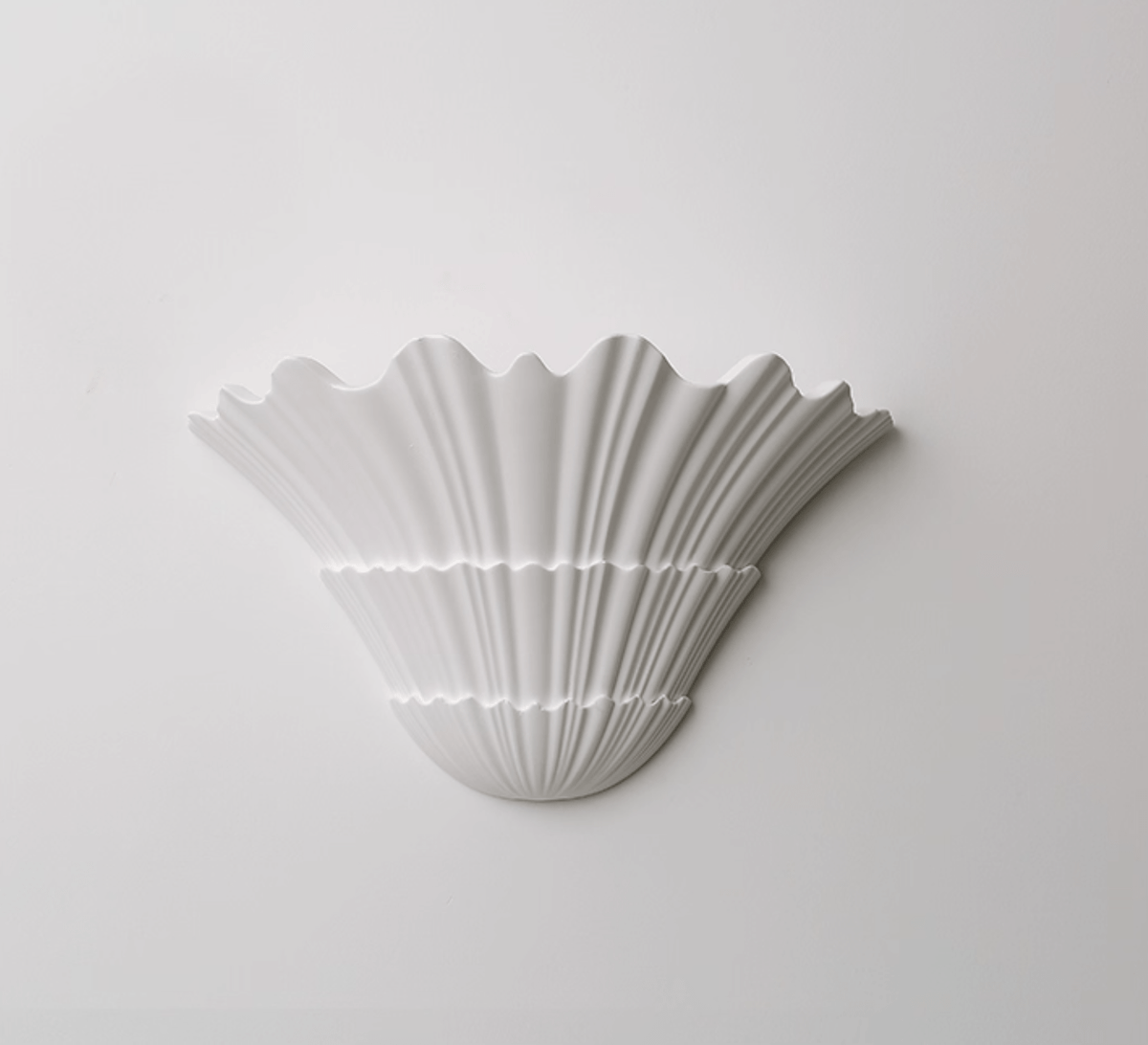 Marina Shell Wall Sconce – Sculptural Coastal Light in White