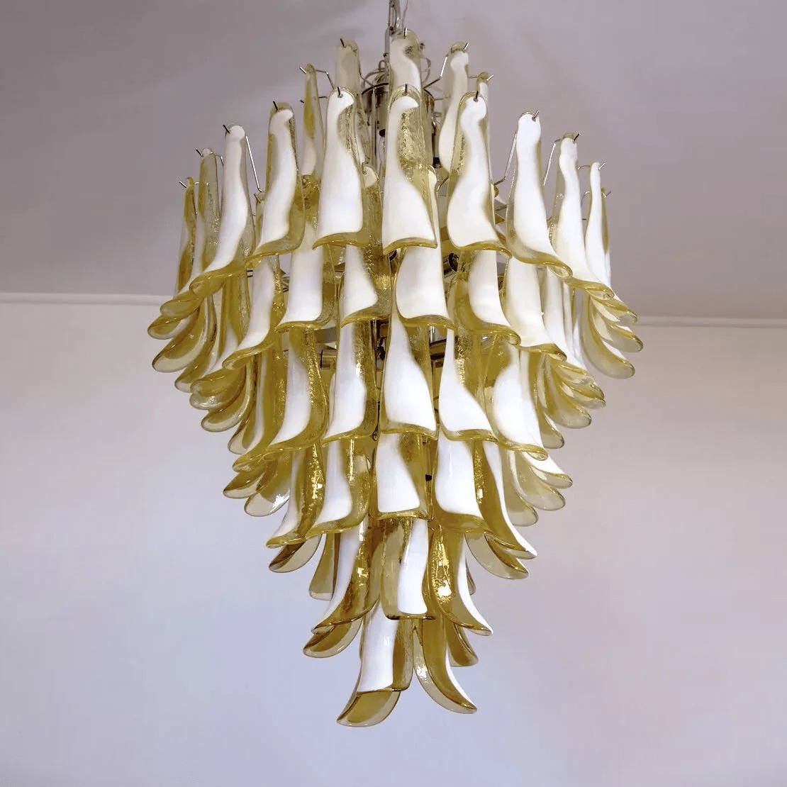 Dravina Glass Petals Pendant Chandelier – Handcrafted Murano-Style Lighting