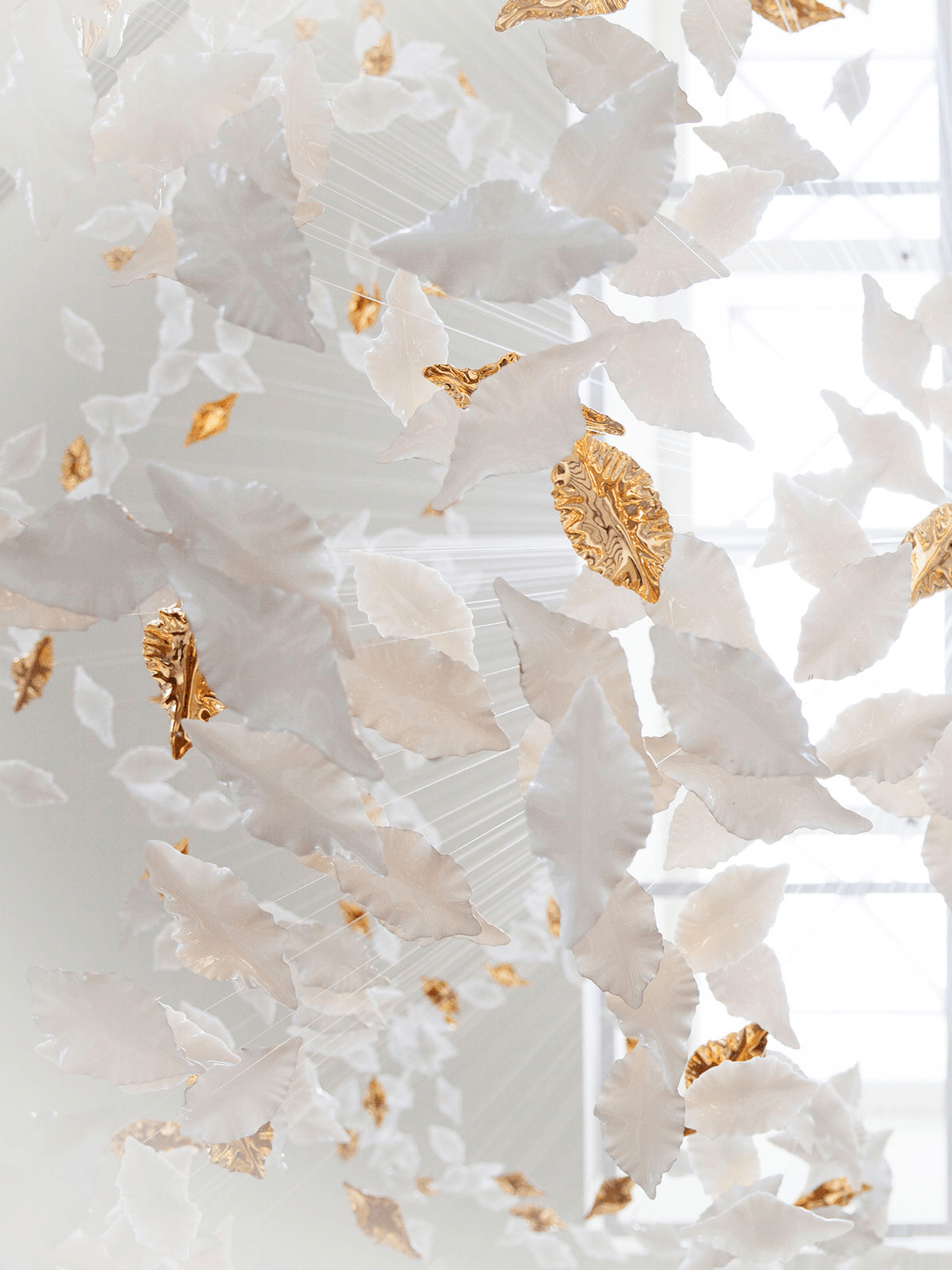 Sculptural Glass Leaf Chandelier — Twisted Modern Pendant for Grand Interiors