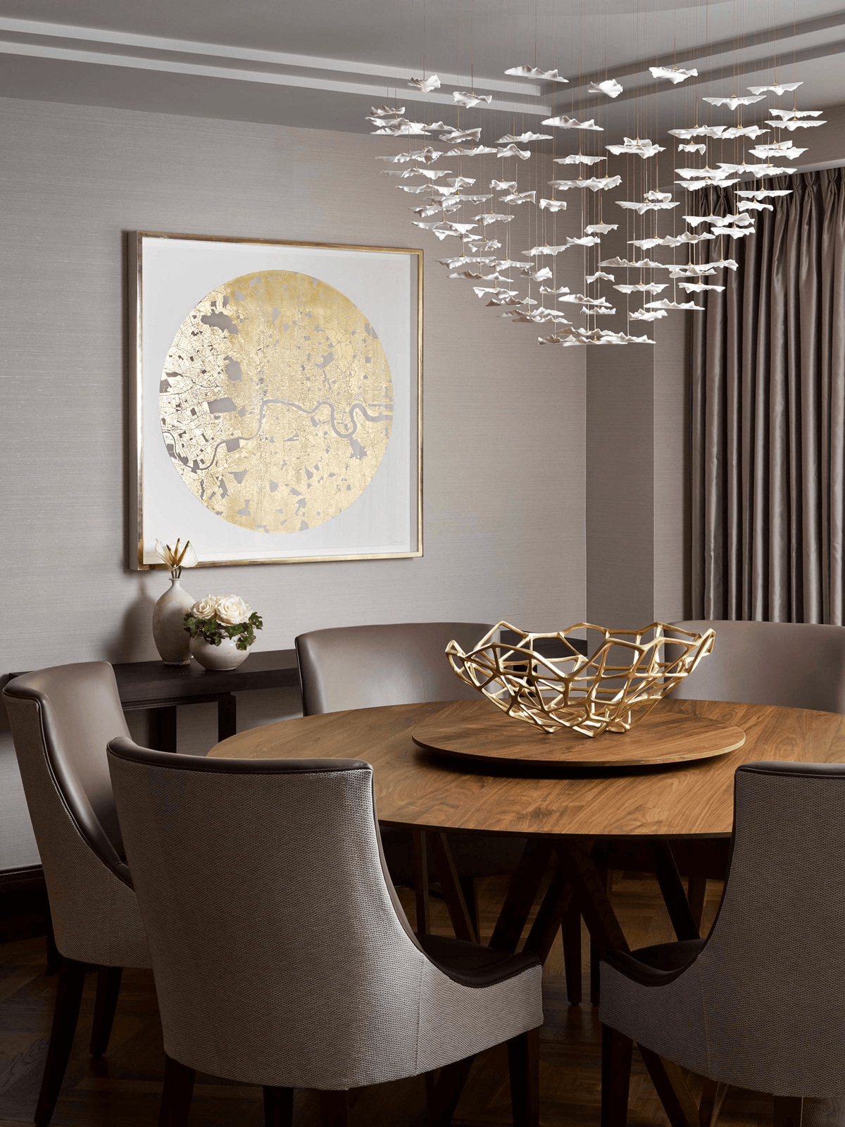 Sculptural Glass Leaf Chandelier — Twisted Modern Pendant for Grand Interiors