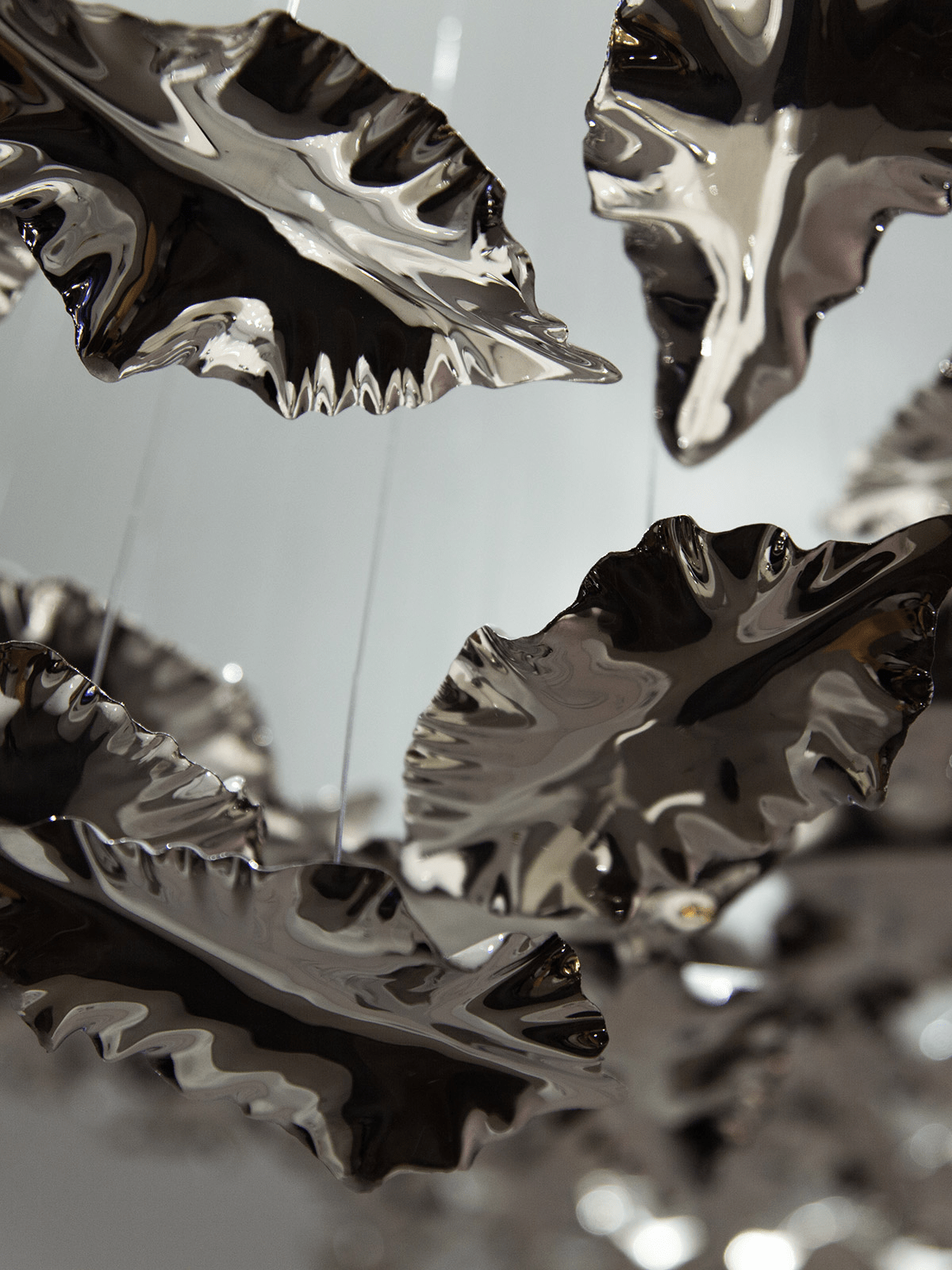 Sculptural Glass Leaf Chandelier — Twisted Modern Pendant for Grand Interiors