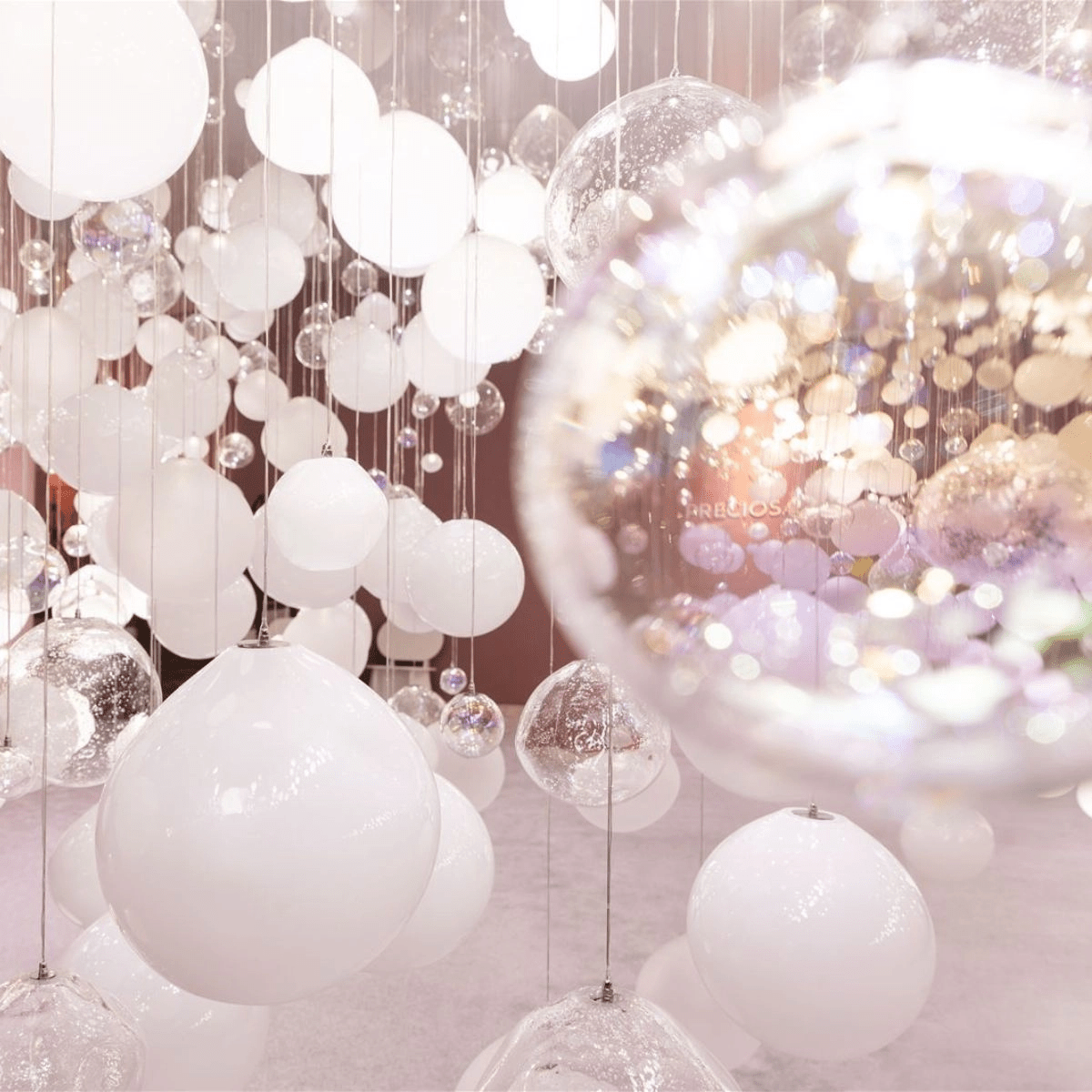 Breath of Light Modern Crystal Chandelier for Dining Room and Hotel