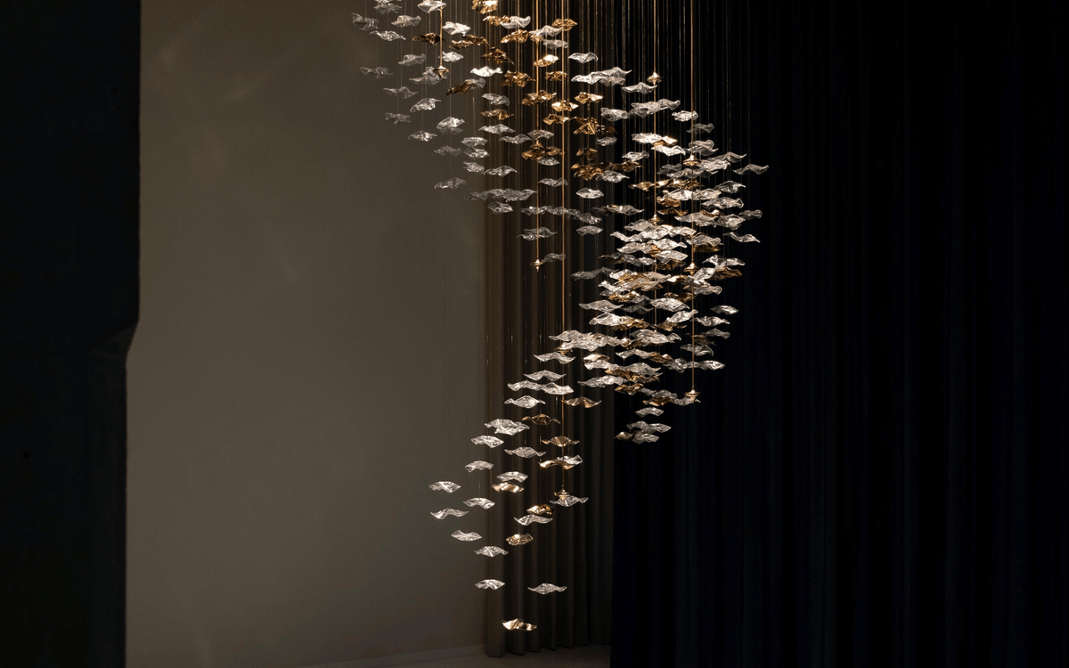 Tidal Art Glass Pendant Chandelier – Modern Cascading LED Light