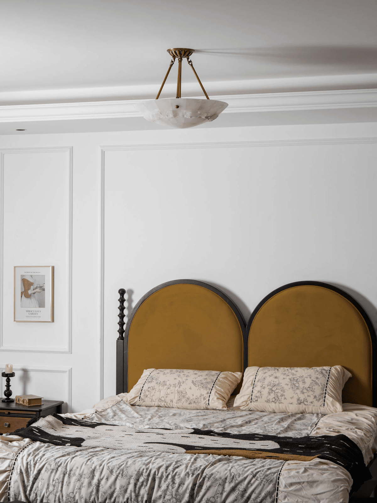 Aureon Alabaster Ceiling Light – Handcrafted Brass & Natural Stone Fixture