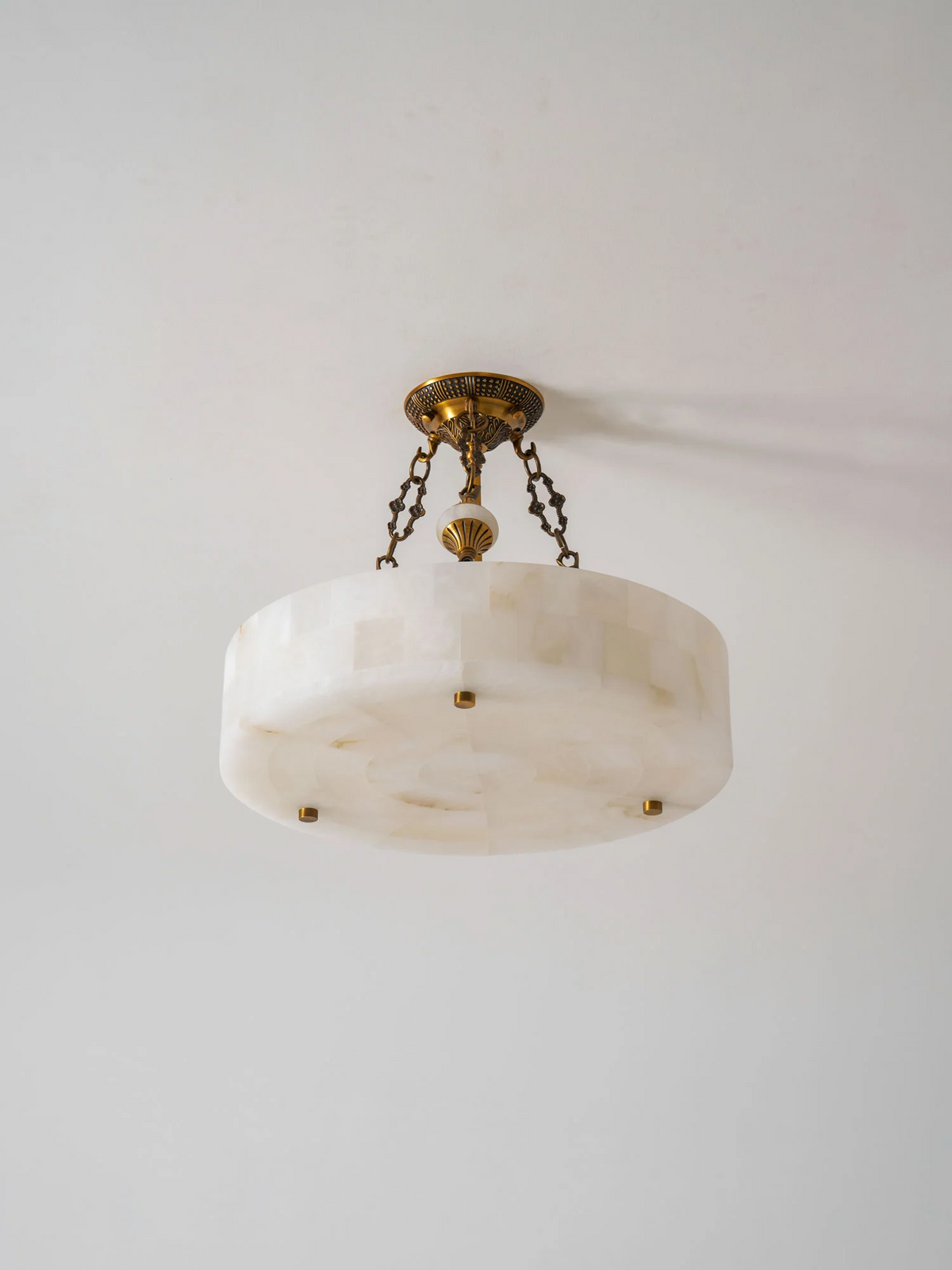 Lumisora Alabaster Ceiling Lamp – Sculptural Brass & Natural Stone Chandelier
