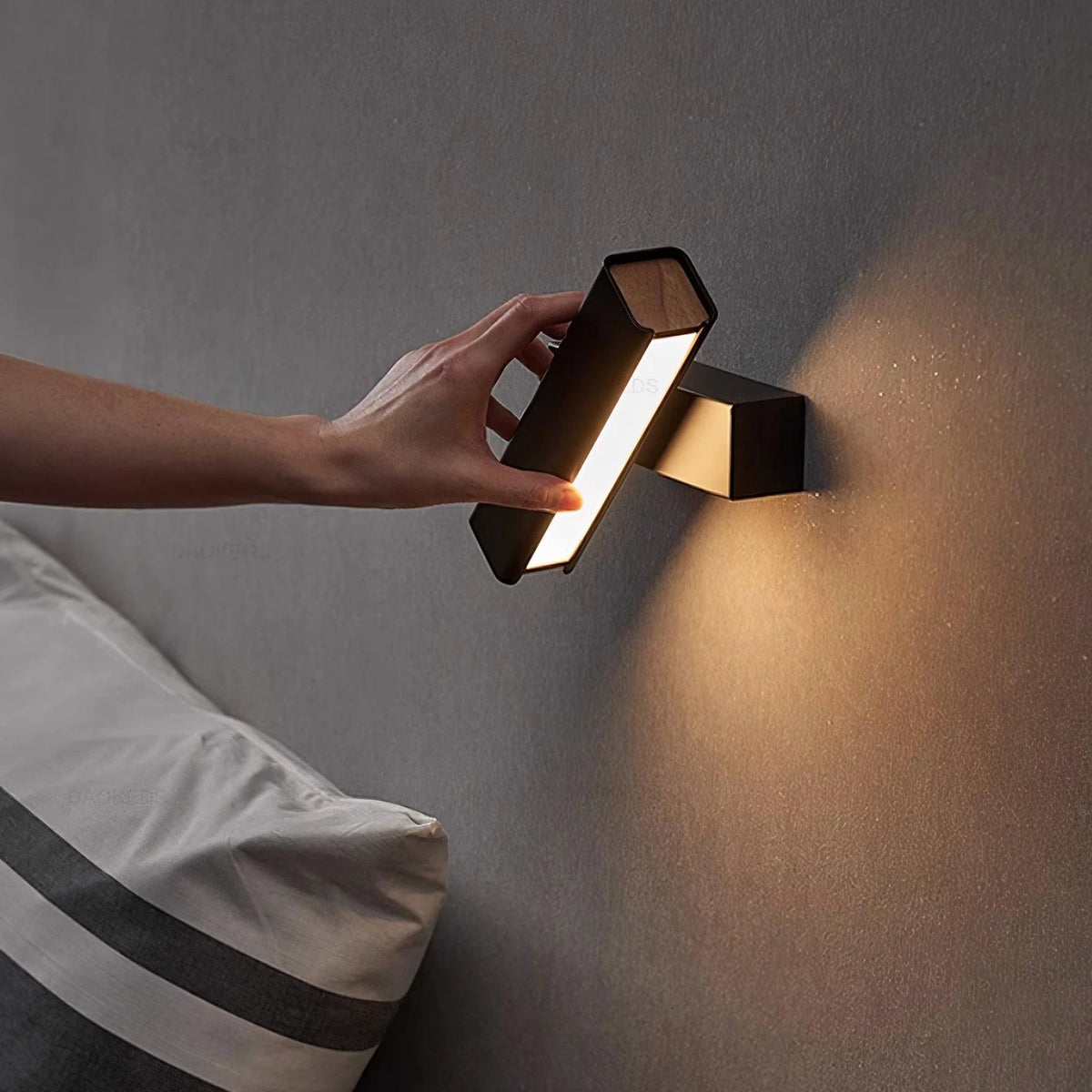 Modern Minimalist Bedside Wall Lamp