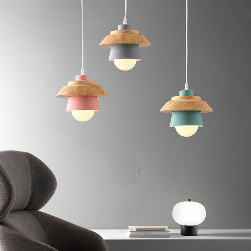 Chic Wood Pendant Lamp