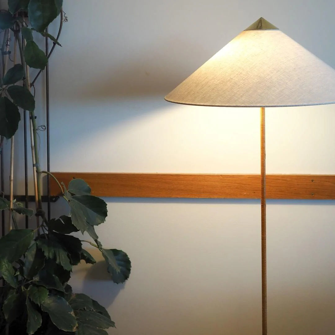 Nostalgia Steady Floor Light