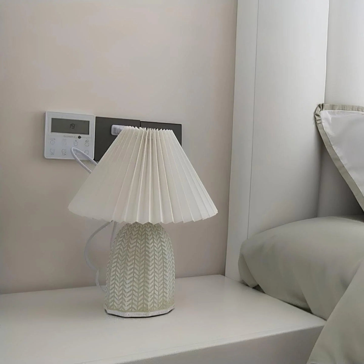Retroshade Table Lamp