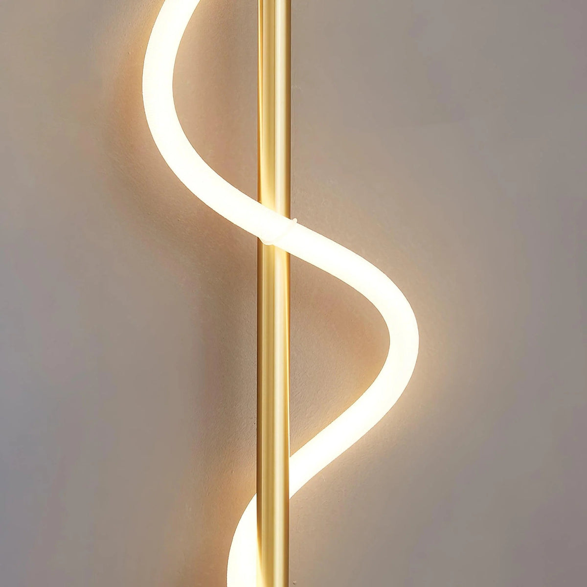 Curve Beam Wall Light