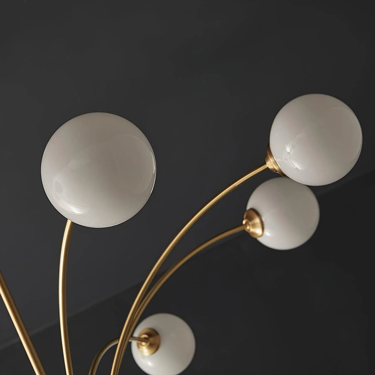 Luna Elegance Chandelier