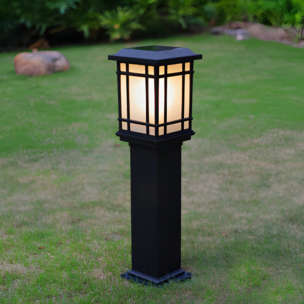 Black Solar Pathway Bollard Lights with Three-Step Dimming for Modern Outdoor Spaces