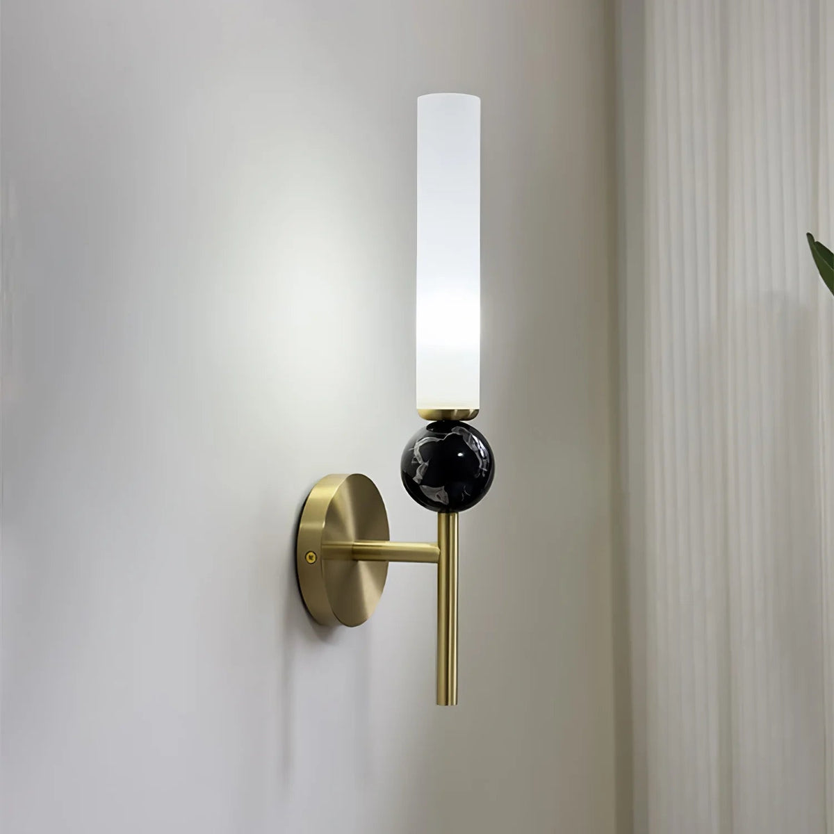 Vertical Marble Accent Wall Light