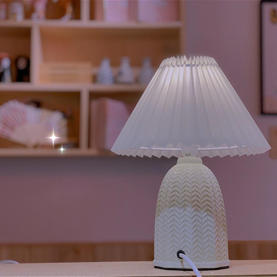 Retroshade Table Lamp