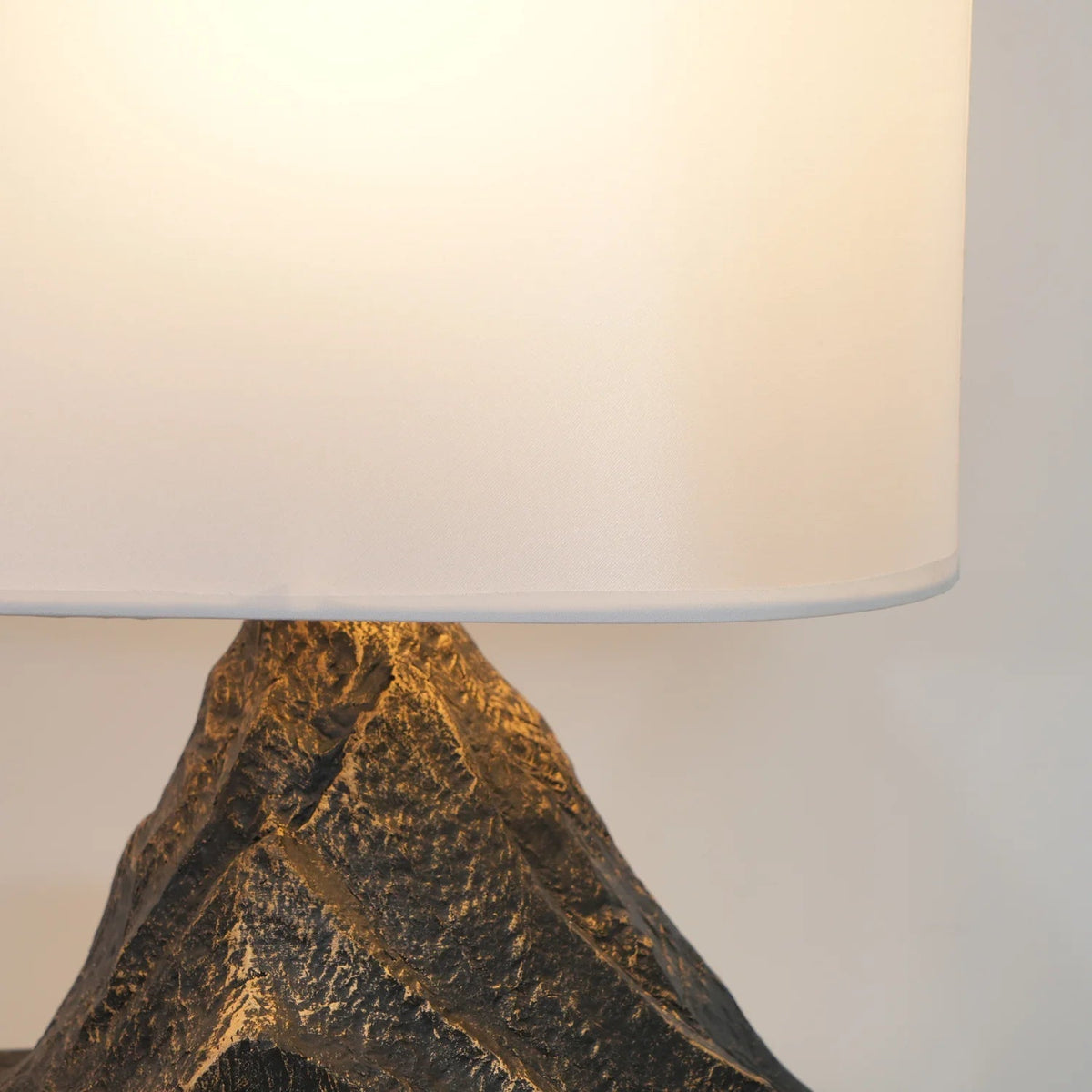 Horizon Table Lamp