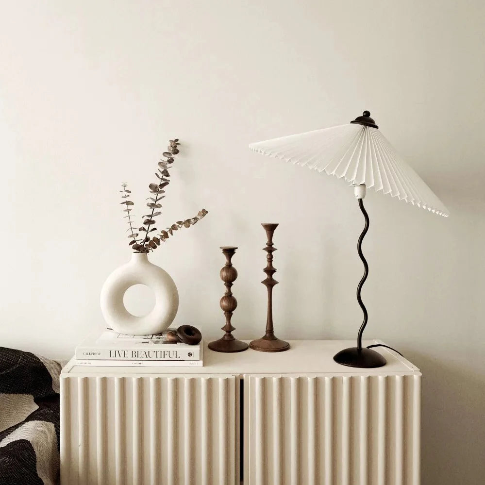 Linea Curva Table Lamp