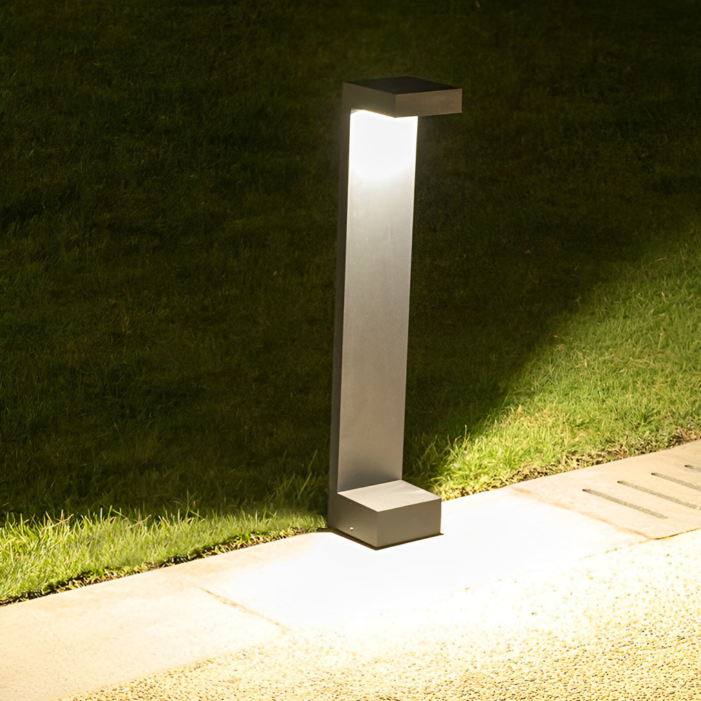 Modern I-Shaped LED Pathway Lights in Black Aluminum