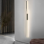 Linear LED Wall Sconce in Matte Black for Modern Interiors