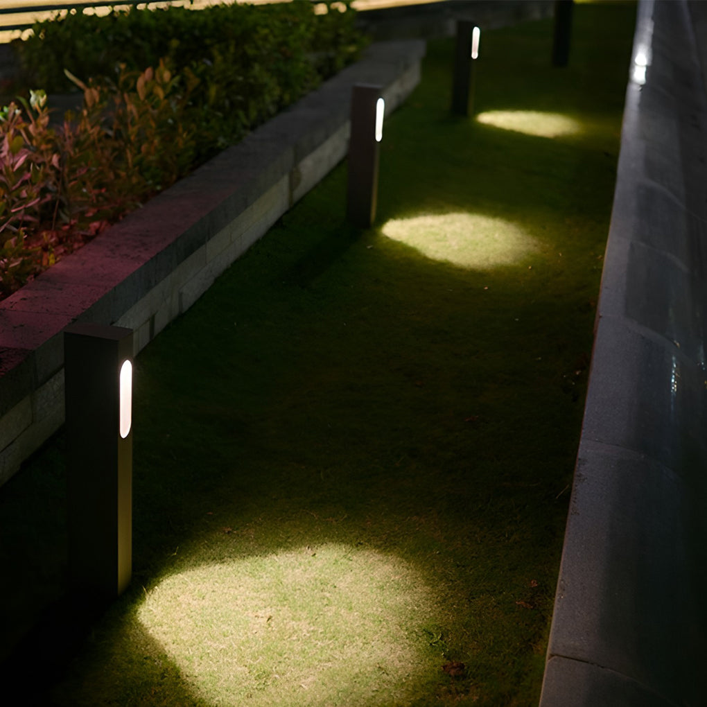 Modern Black Aluminum LED Pathway Light for Landscape and Garden Illumination
