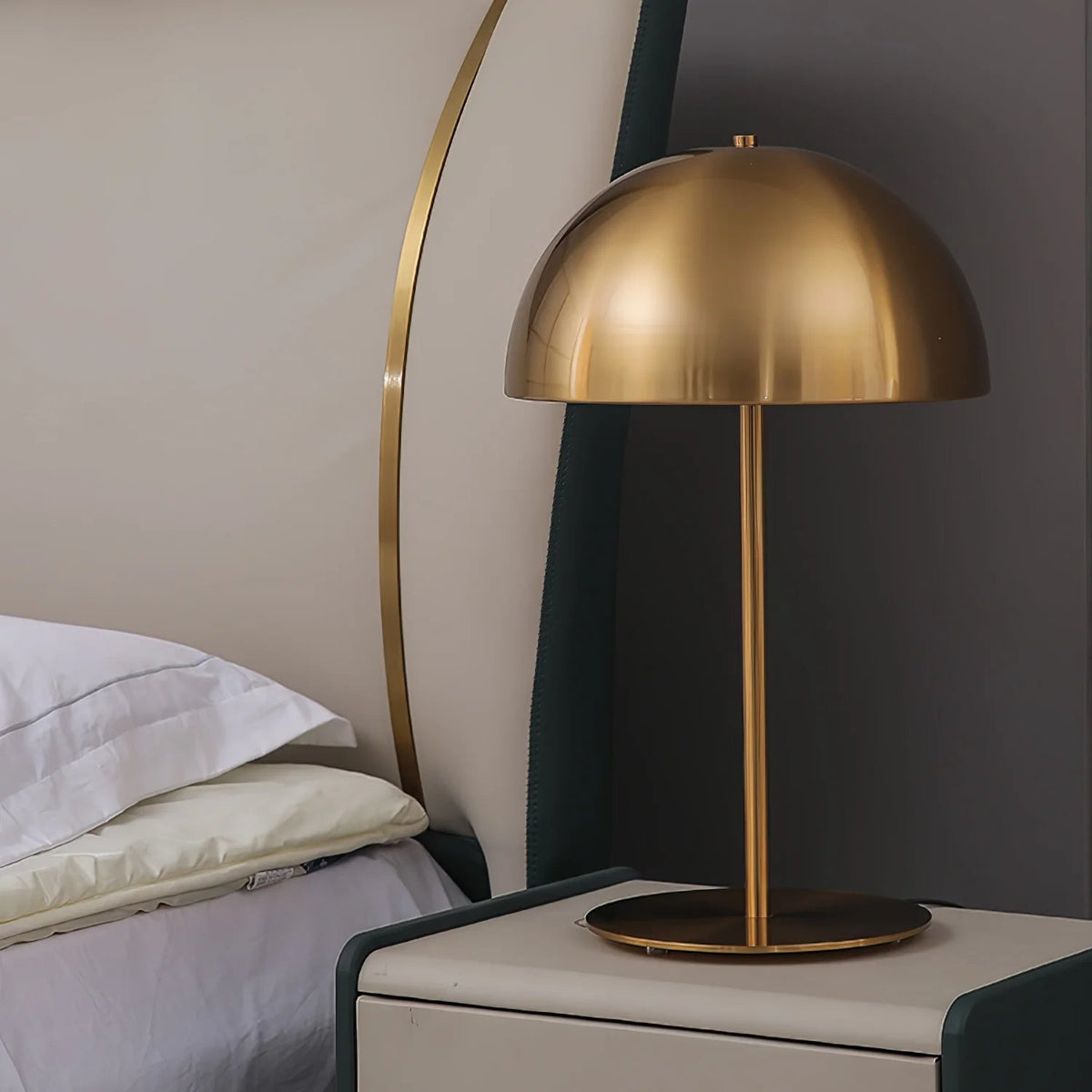 Eloise Table Light