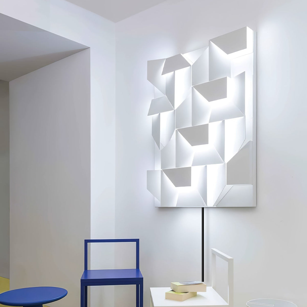 Shadows Grand Plug In Sconce