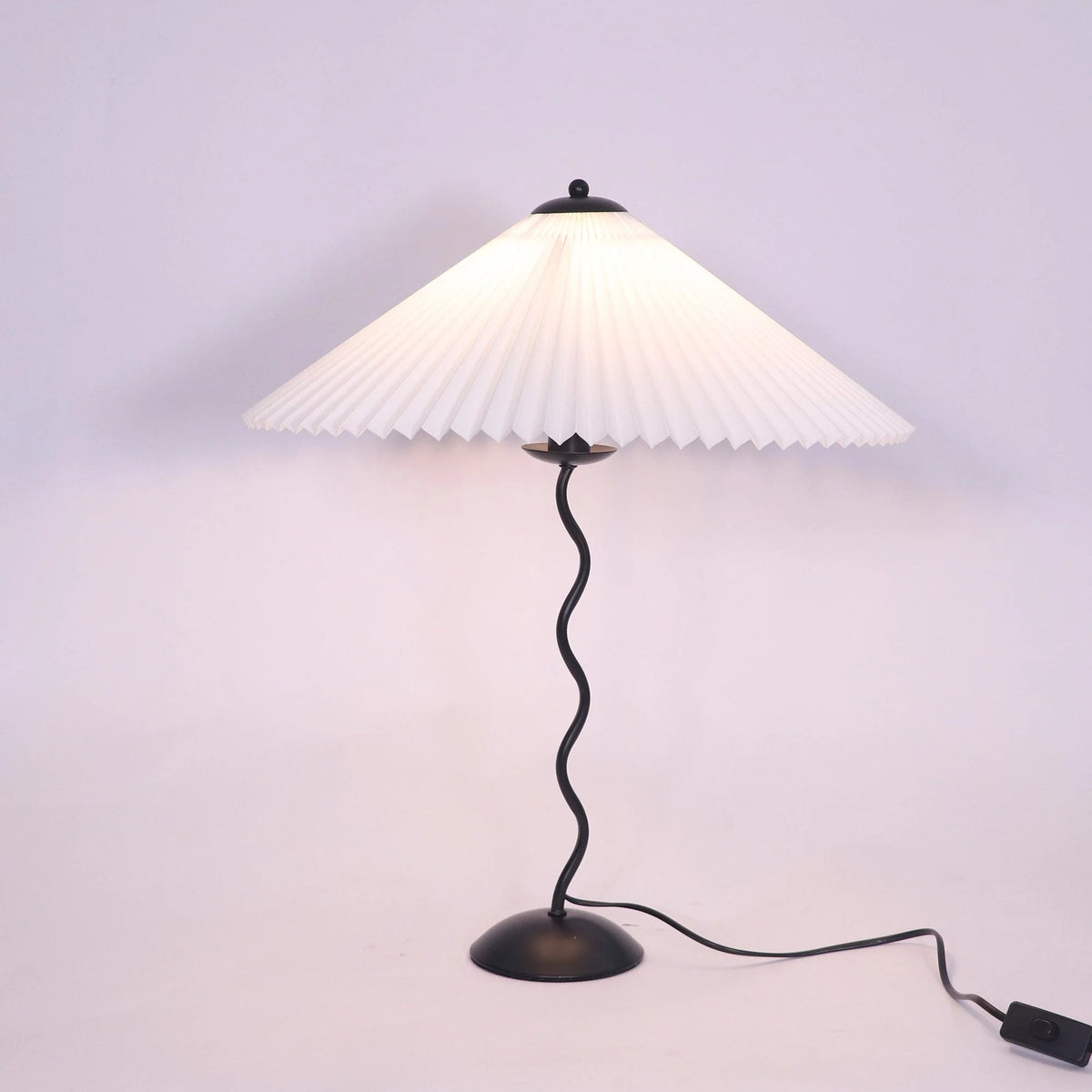 Linea Curva Table Lamp