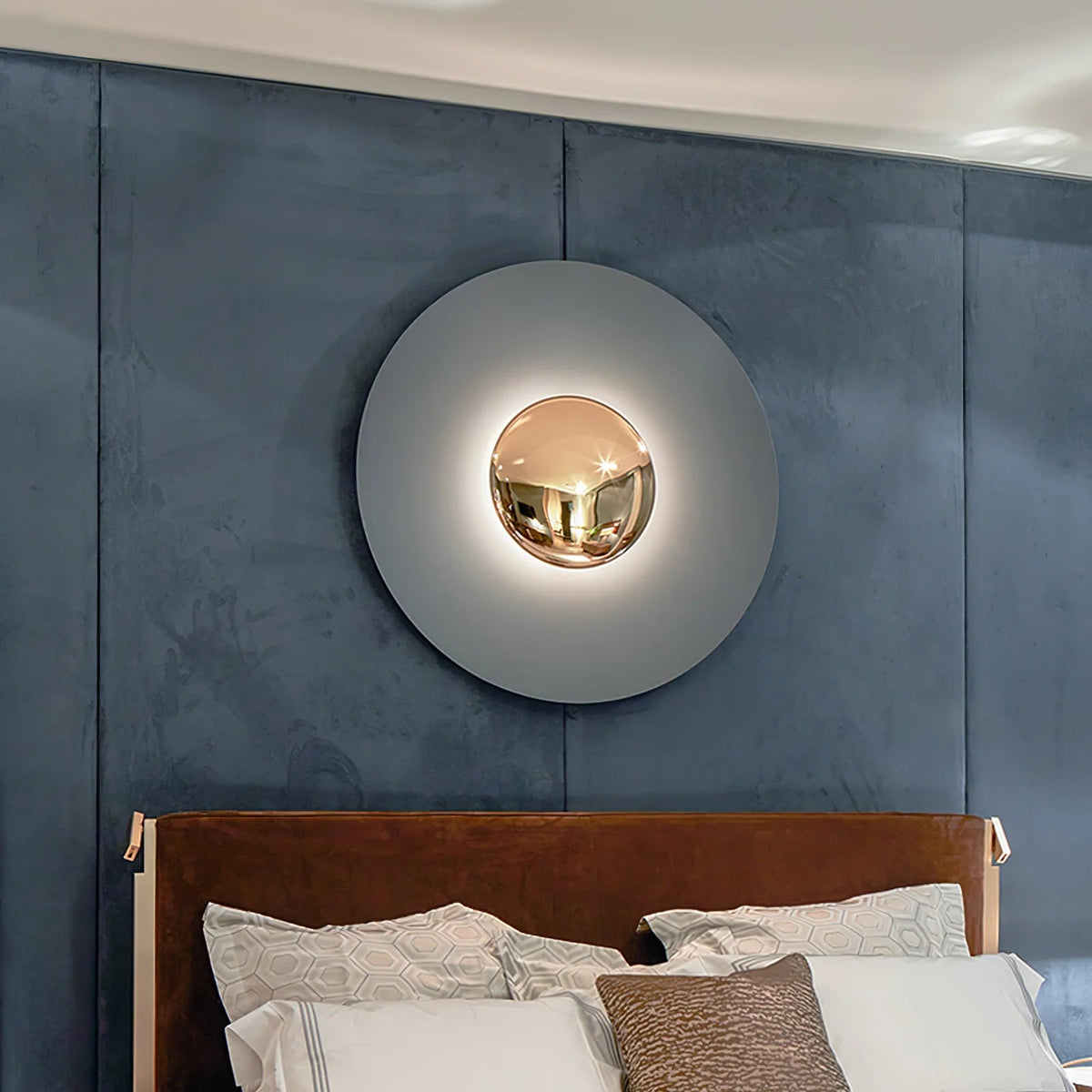 Serene Shine Wall Light
