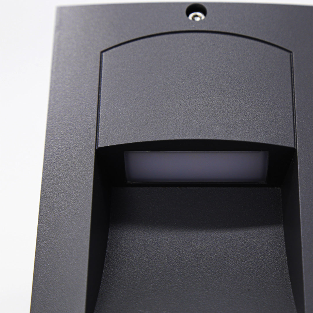 Architectural Recessed LED Step Light for Outdoor Spaces, 3000K