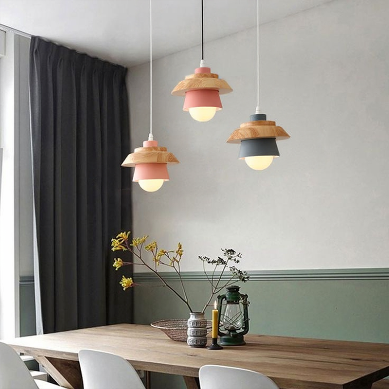 Chic Wood Pendant Lamp