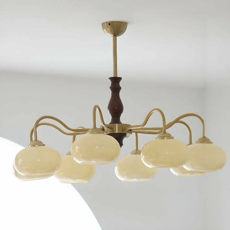 American Retro Style Restaurant With A Persimmon Pendant Light
