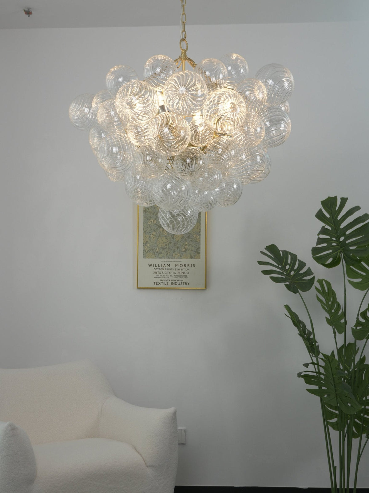 Lumière Cascade Glass Ball Chandelier – Modern Sculptural Pendant Light