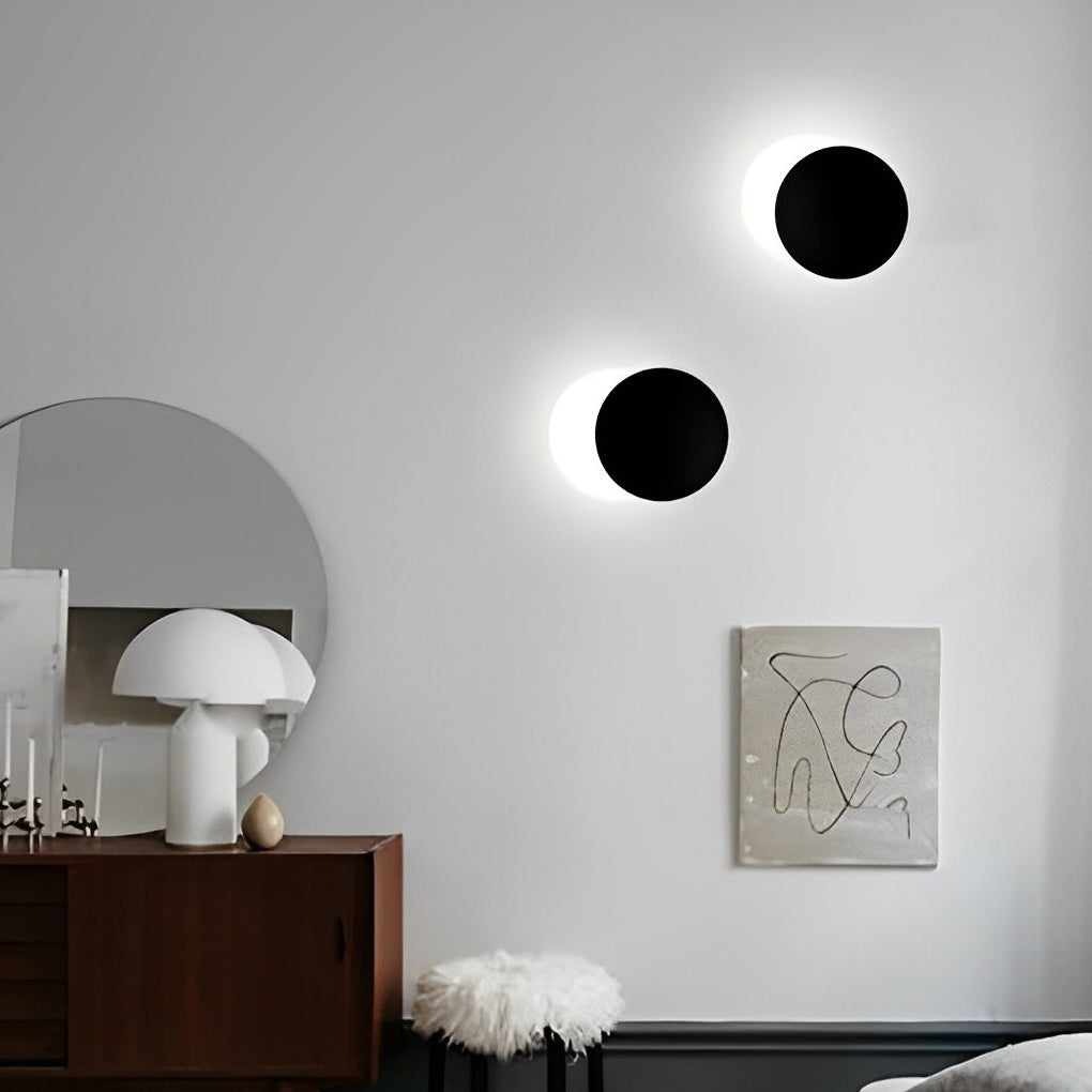 Aurelia 360° Rotating LED Wall Sconce in Matte Black or White