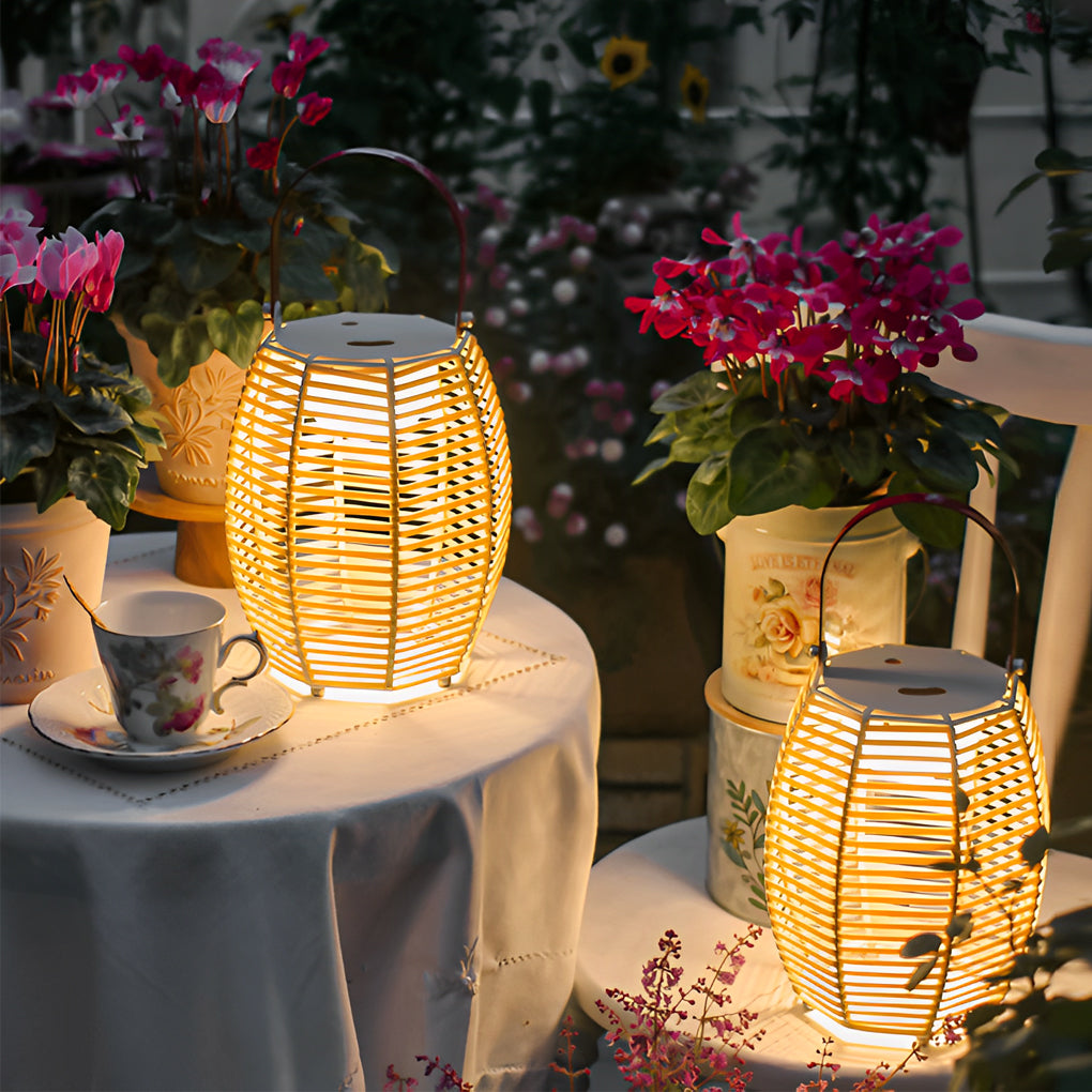 Rattan Lantern Solar Outdoor Light Li002127