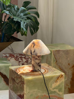 Marbelle Onyx Table Lamp – Hand-Carved Natural Stone Bedside Light