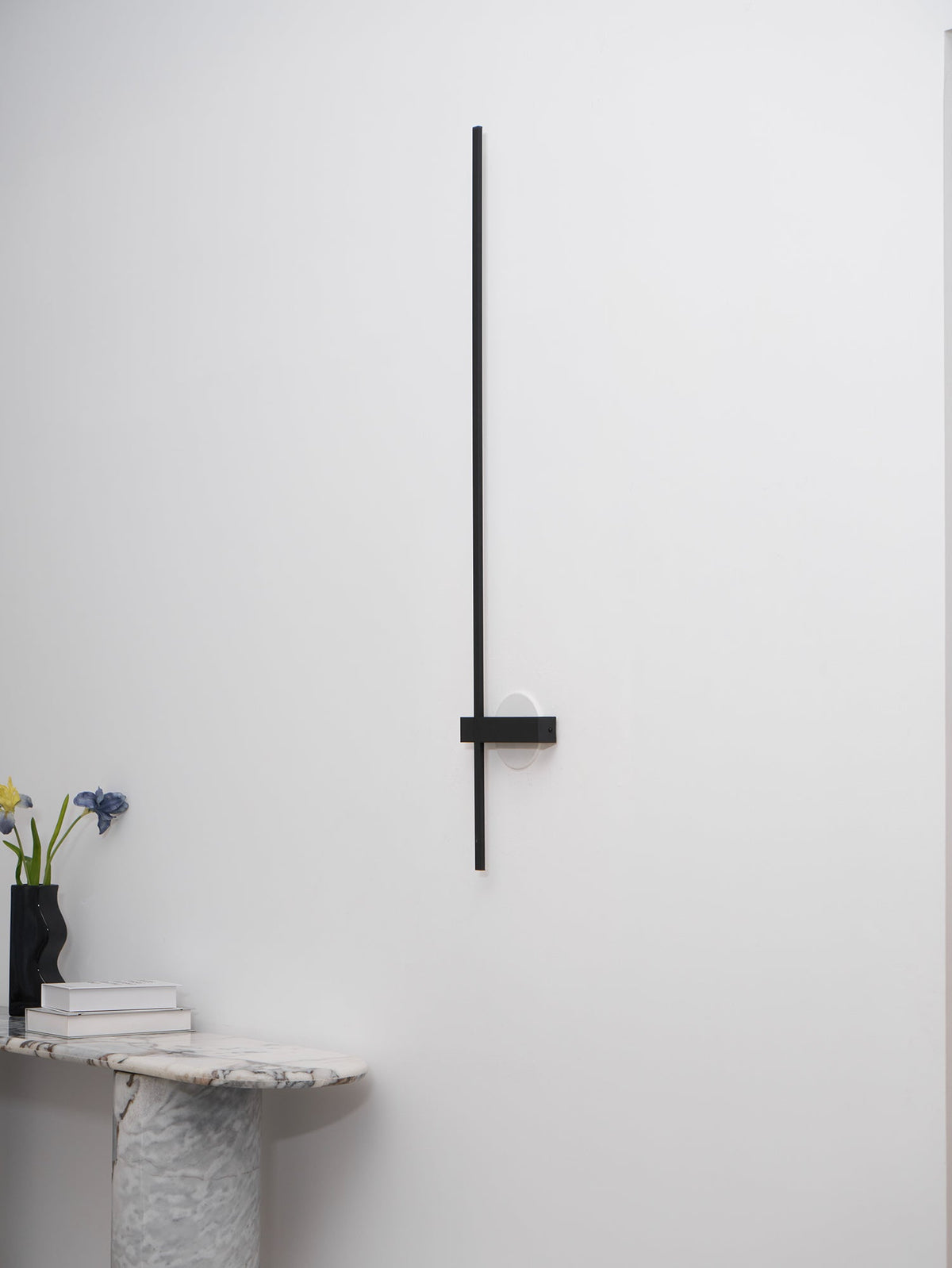 Adeline Linear Rechargeable Wall Sconce – Modern LED Vanity Light