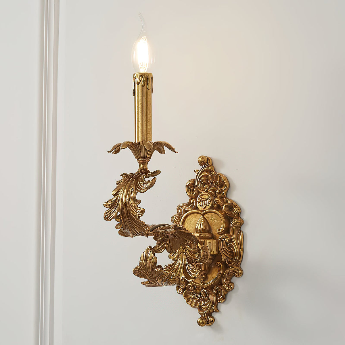 adriana-baroque-wall-lamp
