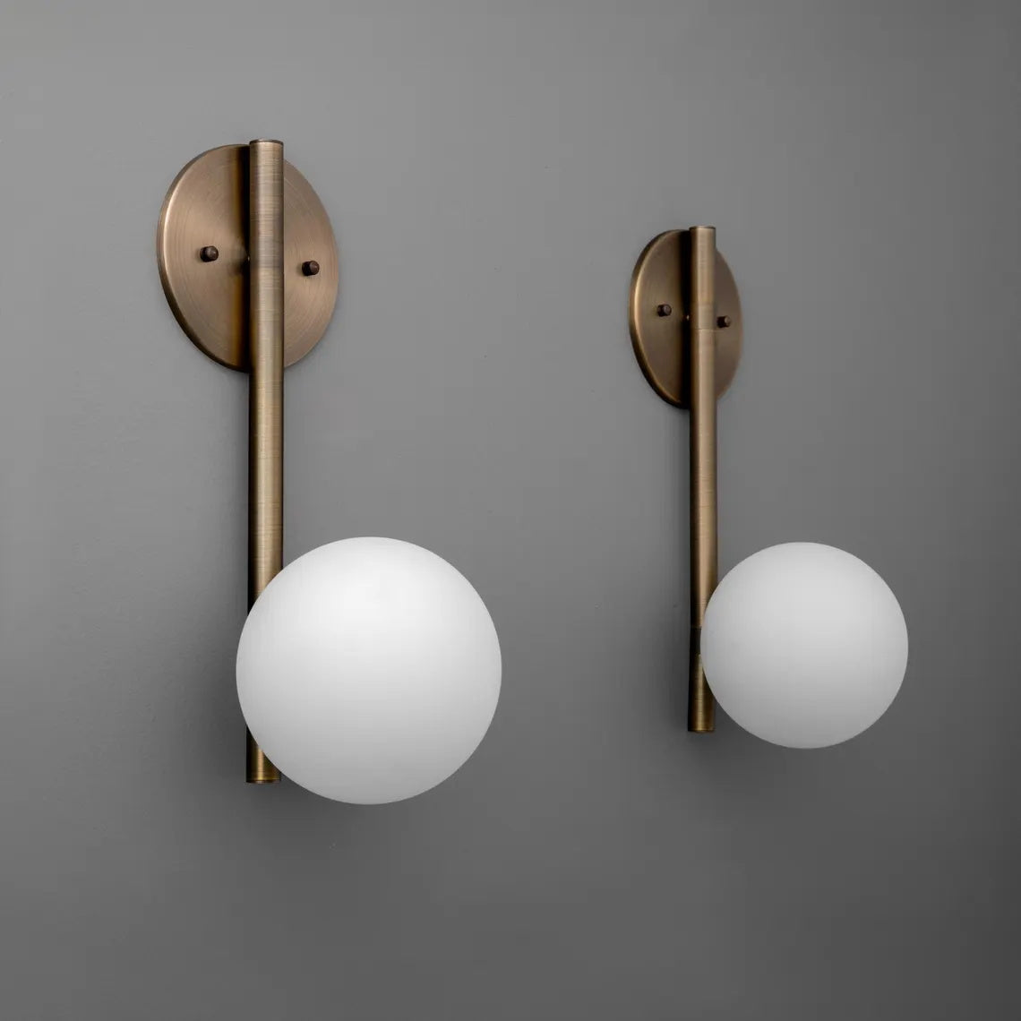 adrion-wall-lamp